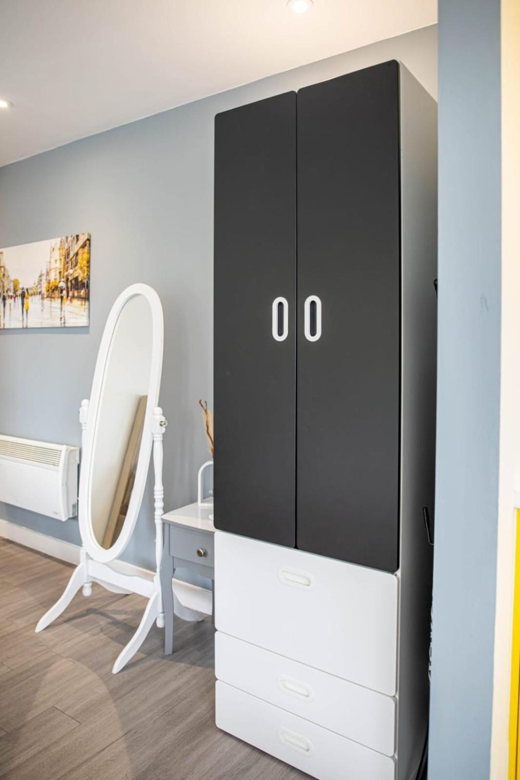 Excellent Studio Balcony Apartment In Sheffield Bagian luar foto