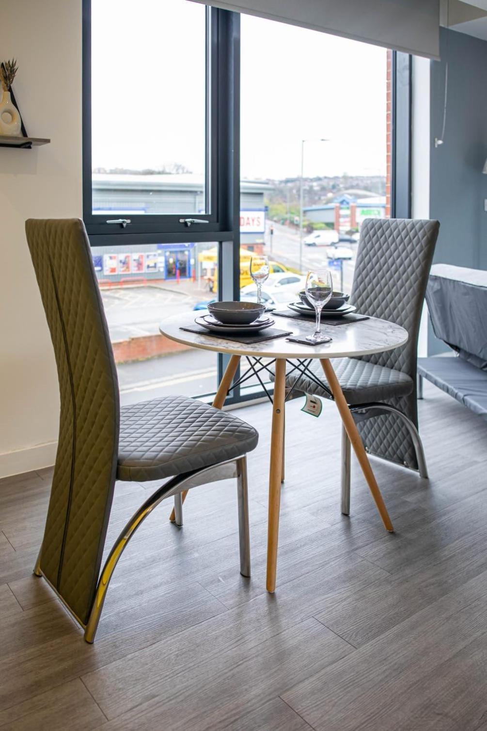 Excellent Studio Balcony Apartment In Sheffield Bagian luar foto